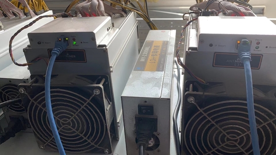 Minatore usato 942W Bitmain Antminer L3++ 550M 6.5Kg della moneta di Lite