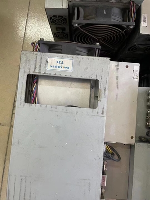 Gruppo di alimentazione Innosilicon T3+ pro 67T 3300W con il collegamento di rete Ethernet